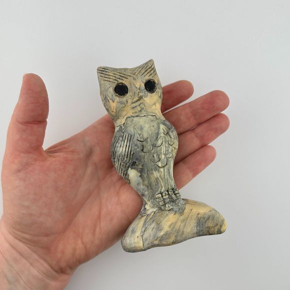Vintage 1960's Crushed Oyster Shells Owl Figurine Sculpture Handmade Tan 4.75" H - Picture 3 of 10
